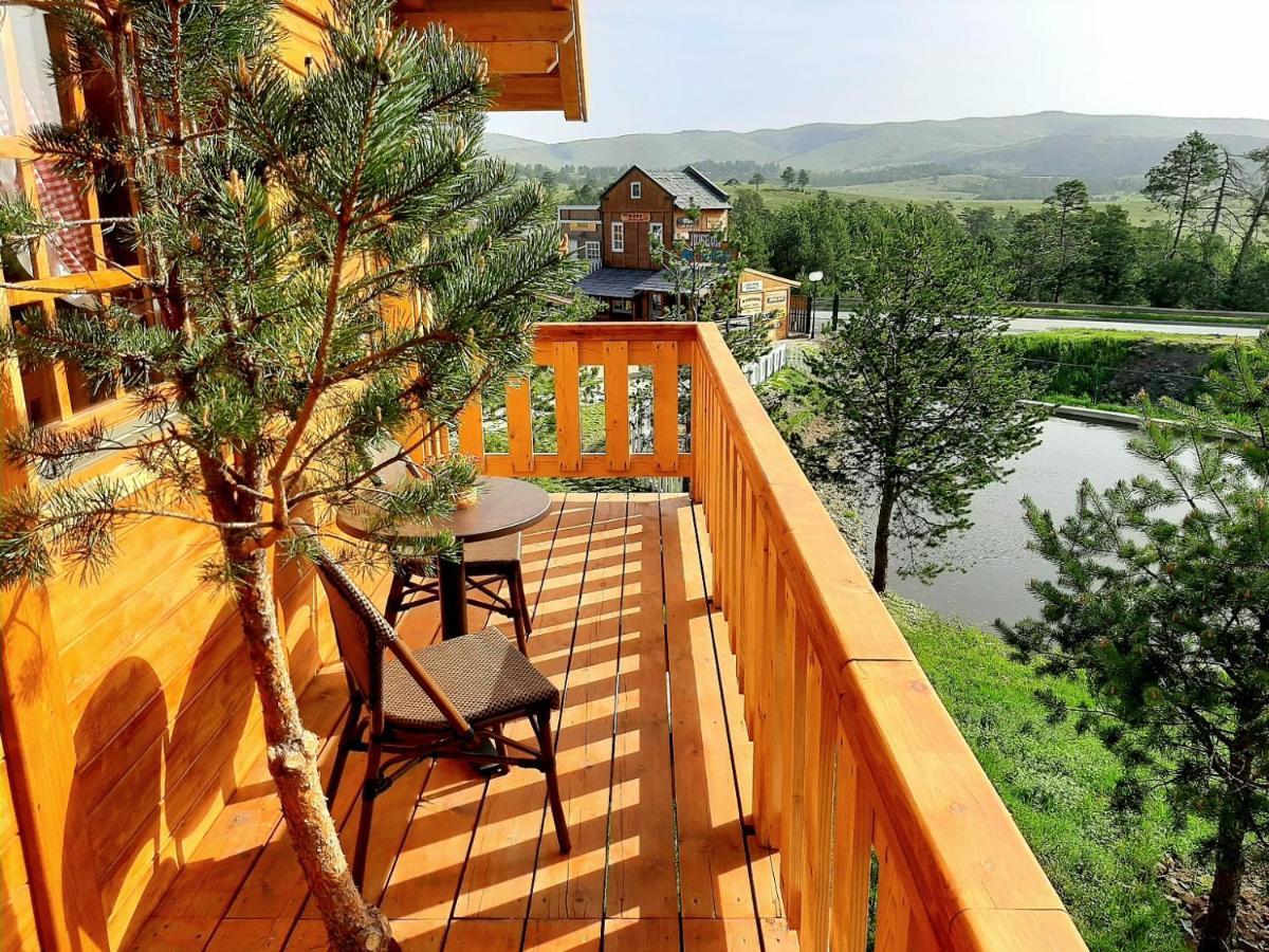 El Paso City, Zlatibor - Unique Wooden Cottages, Treehouse, Wild West Rooms, Accommodation 1-6 People Ngoại thất bức ảnh