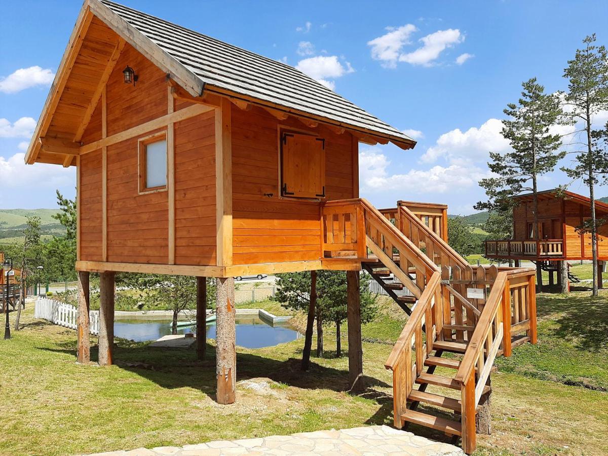 El Paso City, Zlatibor - Unique Wooden Cottages, Treehouse, Wild West Rooms, Accommodation 1-6 People Ngoại thất bức ảnh