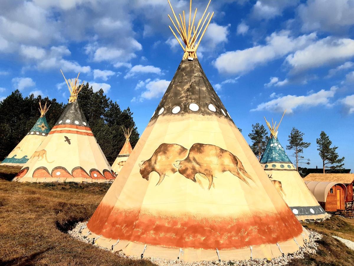 El Paso City, Zlatibor - Unique Wooden Cottages, Treehouse, Wild West Rooms, Accommodation 1-6 People Ngoại thất bức ảnh