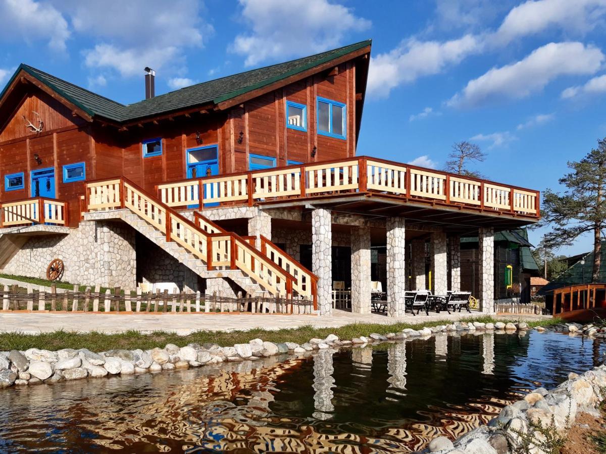 El Paso City, Zlatibor - Unique Wooden Cottages, Treehouse, Wild West Rooms, Accommodation 1-6 People Ngoại thất bức ảnh